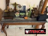 Mesa Antigua con Mármol