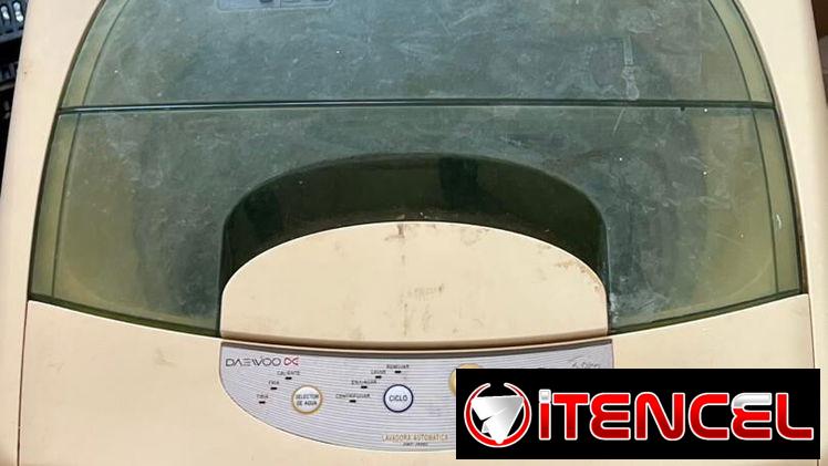 Lavadora Daewoo automatica de 6 kg con problema en el clochet pero funciona