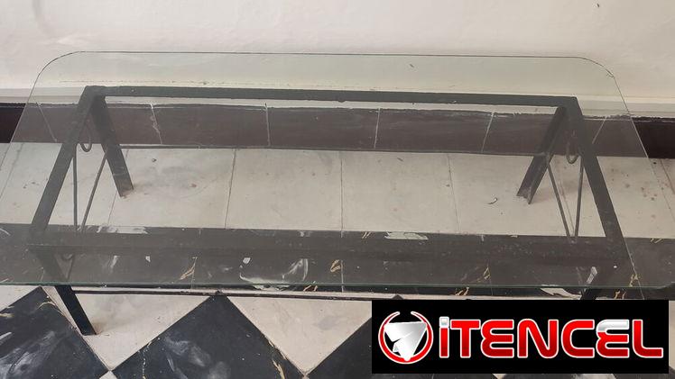 VENDO ESTE CRISTAL SUPER FUERTE  #–54748161 MIDE 1.10 METROS DE LARGO X 53CM DE ANCHO, VEA FOTOS.  ACEPTO USD, USDT, TA