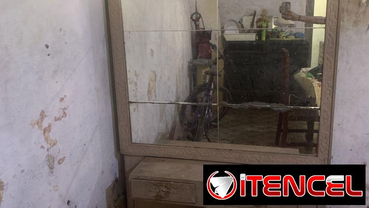 Cómoda antigua
