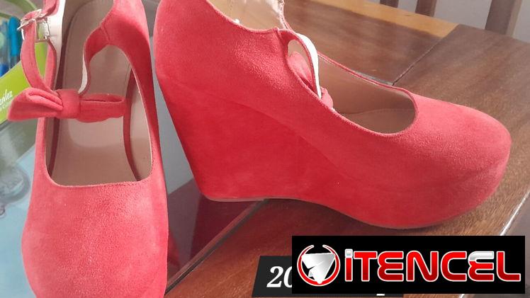 Zapatos de vestir rojo