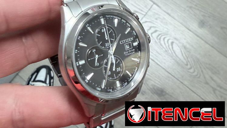 Citizen eco drive titanium de uso pero casi no lo usé