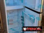Refrigerador marca Eko 9.2 pies congelación seca con dispensador nuevo con garantía y mensajería !