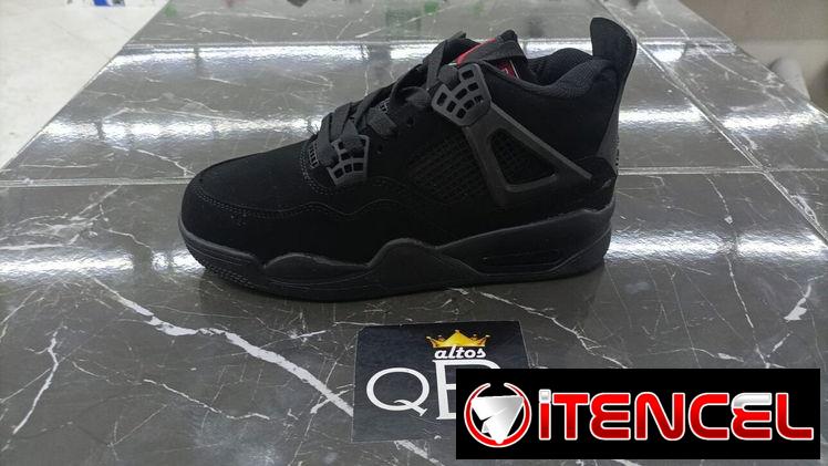 52849429 Tenis Blazer ….30. Usd o equiv  Tenis Retro 4….30 usd o equiv  Tenis Zamba ….30 usd o equiv  Tenis Reebok