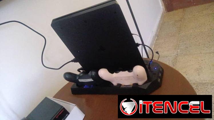 Play Station 4
