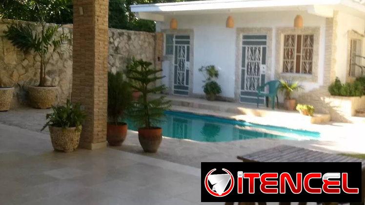 Venta de residencia en Reparto Guiteras.Habana del este