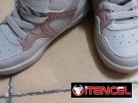 Zapatos para niños número 9 USA (26 aqui)