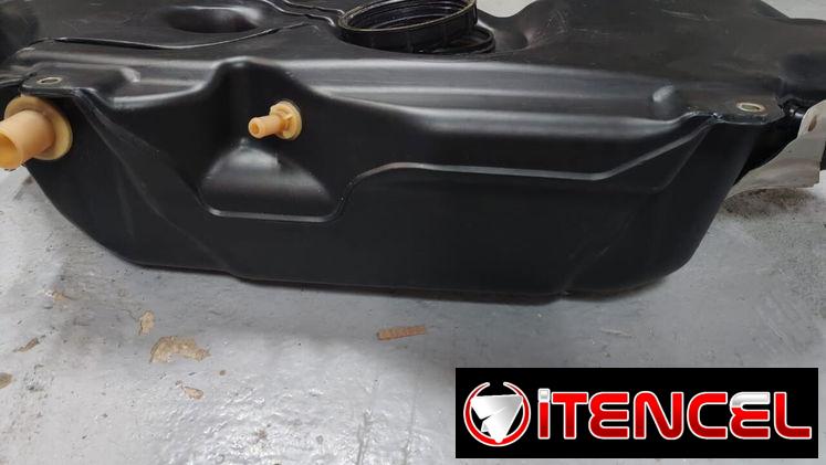 Tanques de combustible Yaris 2005 plásticos y de metal