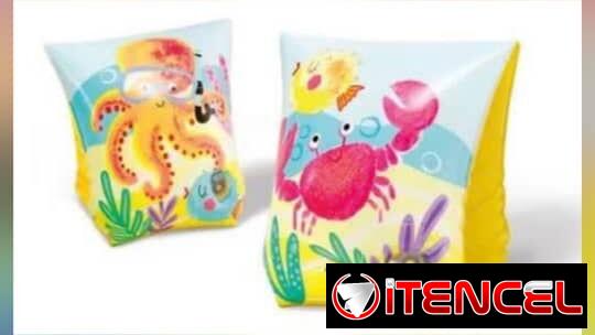 Salvavidas, pelota de playa y Snokers
