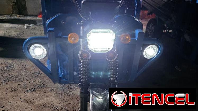 🛺Triciclo ☆ STAR 🛺            ☆CARACTERÍSTICAS ☆ •bateria72 V 63 AH  • ⁠Autonomía : 100-120 KM por carga  • ⁠Capacidad