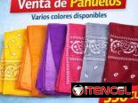 Venta de sombrillas y pañuelos