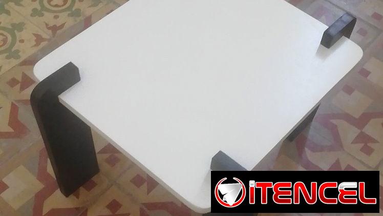 Mesa de centro 50×50 de MDF HIDROFUGO ESMALTADO estilo moderno