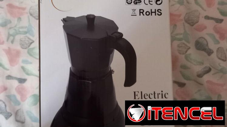 En venta cafetera y batidora 30 usd