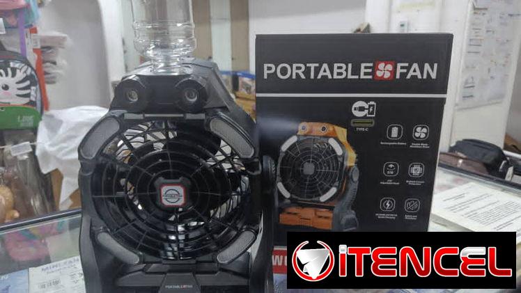 Ventilador lampara recargable con doble aspas y función de humidificador con 3 velocidades dura toda la noche 50 USD