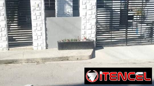 VENTA DE CASA INDEPENDIENTE CONSTRUCCIÓN CAPITALISTA