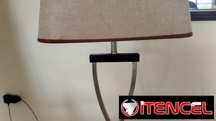 Lámpara de mesa