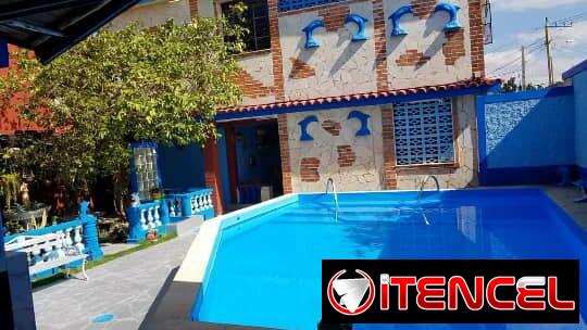🌊Casa con Piscina en Santa Fé de 5 Habitaciones. Disponible para Pasadía. Barbacoa y un Área de Dominó  (1264)