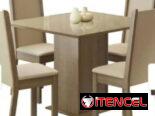 MESA DE COMEDOR DE MADERA CON 4 SILLAS