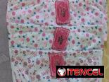 Carteras de 3 modelos, bloqueador solar, hilos, topes, creyones de labios, toallitas microfibra, llaveros. Etc