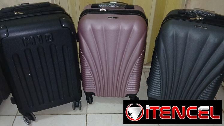 Maleta de viaje de 10 kg. De cabina. Carrion