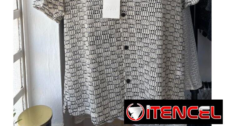 Camisas de e mallas detalles en la foto