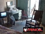 Tengo 2 apartamentos que permuto por una casa