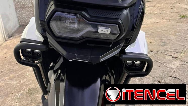 Moto automática Halcon Dakar Pro 2026