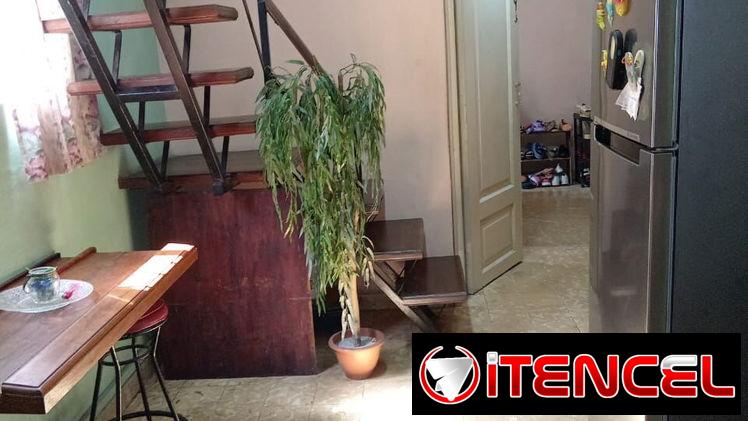 Casa 2 cuartos Playa frente calle, portal, placa libre. 30mil 53582376
