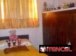 Biplanta de 1938 con 4 Dormitorios en Lawton !!!