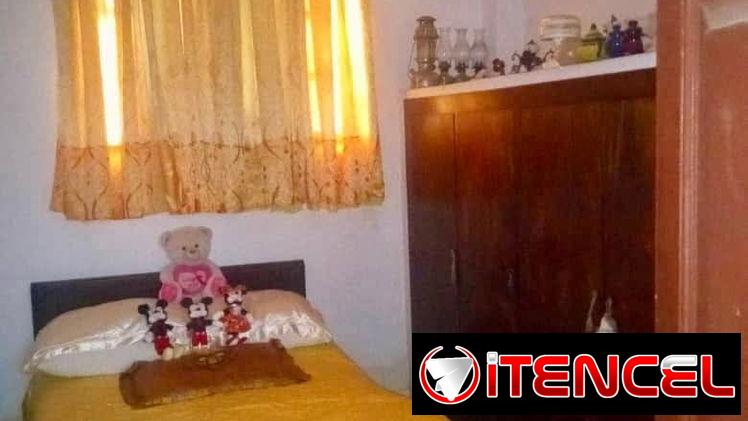 Biplanta de 1938 con 4 Dormitorios en Lawton !!!