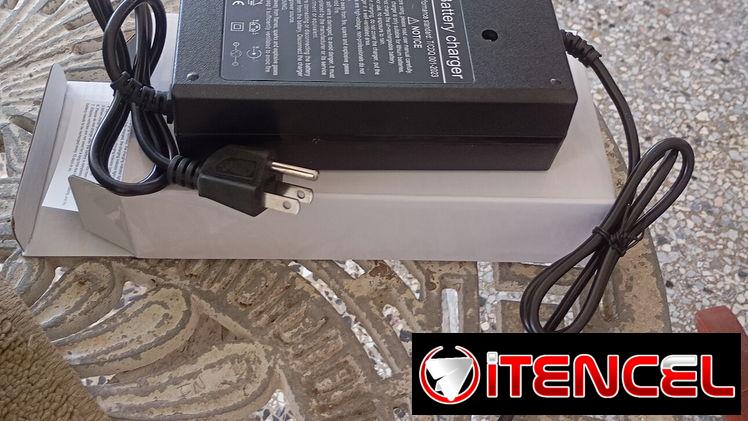 Estación portátil Cubamax XP-1001 con panel solar plegable de 120w