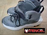 Vendo botas Premium. Gama alta originales . Son un 42.  Nuevas a estrenar.