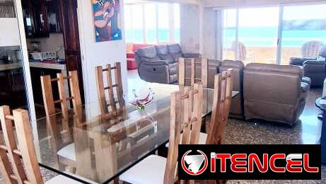 📱 Espectacular Penthouse Dúplex con Vistas Panorámicas al Mar