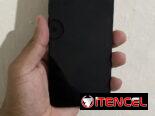 iPhone 12 negro con cuenta de iCloud