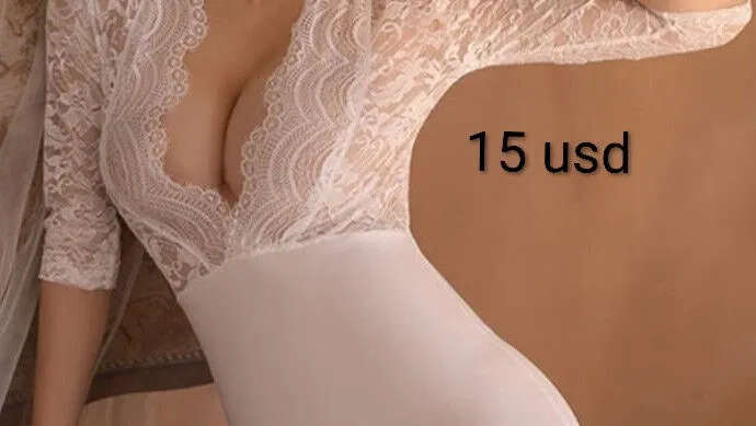 Lenceria de 3 piezas color negro. Unica talla