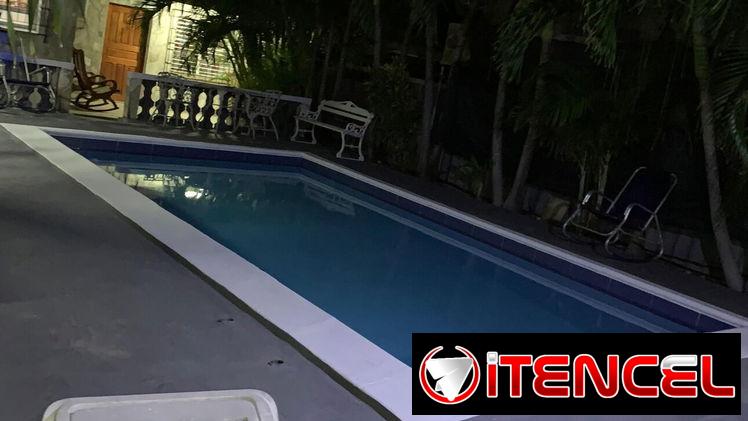 Casa con piscina en la playa de Guanabo, con planta eléctrica,  4 habitaciones +53 52463651