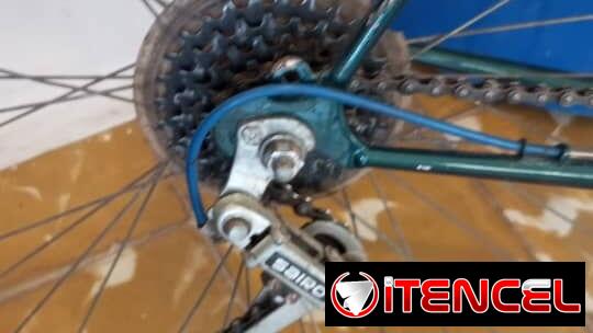 Bicicleta de ciclismo clásica 27 y medio