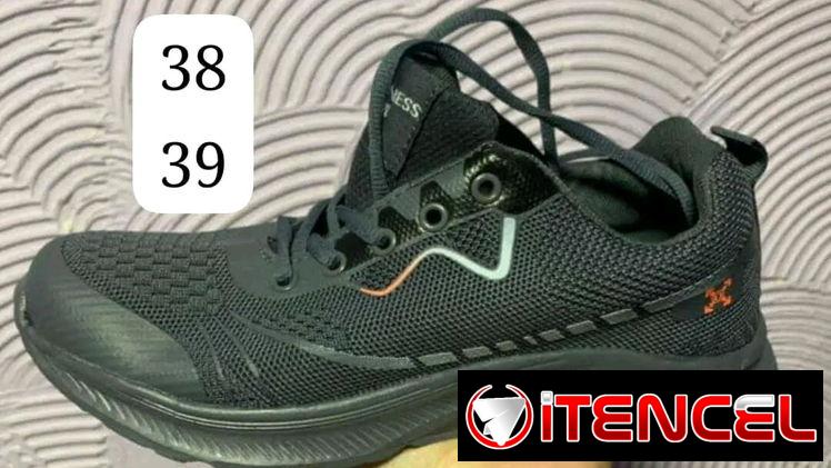 Tenis