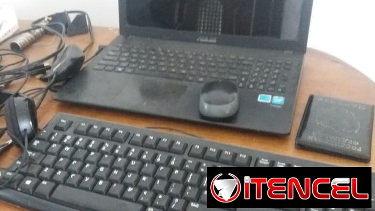 Laptop Marca ASUS