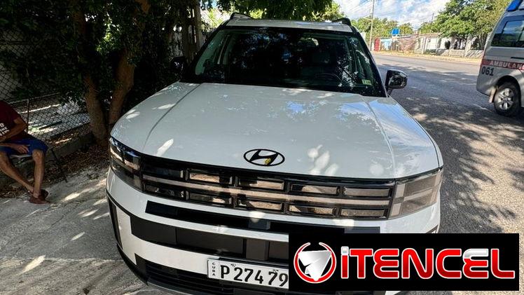 Vendo o negocio en Hyundai Santa Fe XRT 2025 12.000 millas