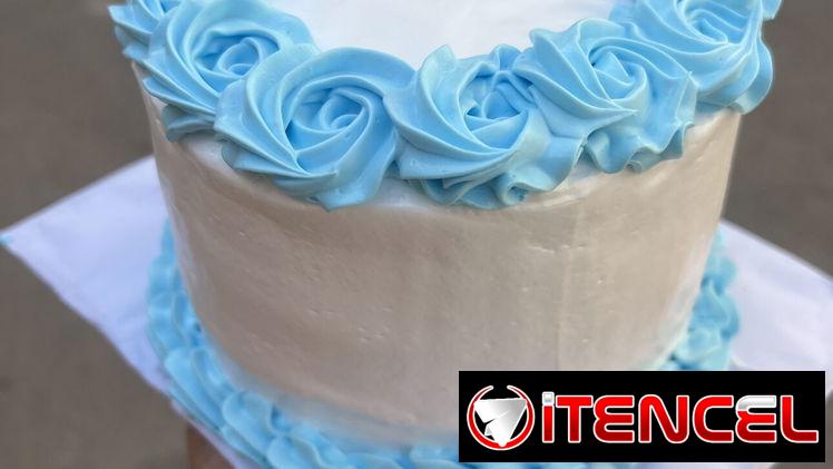 Cake y dulces a su disposición