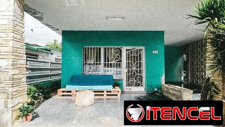 Venta de casa lineal en Goicuría 10/10 ( NH-4097) pago en euros