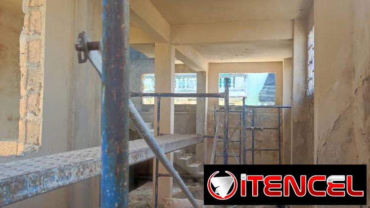 ¡CASA DE 3 NIVELES EN LA ZONA MÁS CÉNTRICA DE REGLA! EN CONSTRUCCIÓN GRAN POTENCIAL