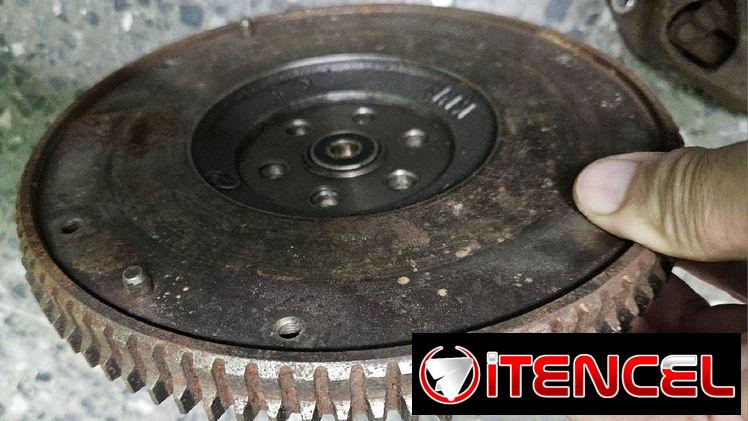 2- VENDO PIEZAS DE SUBARU VIVIO NUEVAS OKm y DE USO EN BUEN ESTADO: