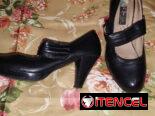 Zapatos y chancletas