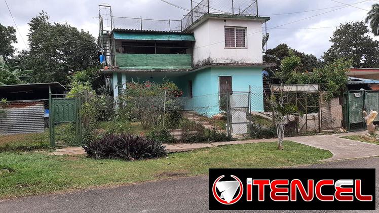 Casa en bajos en Atabey