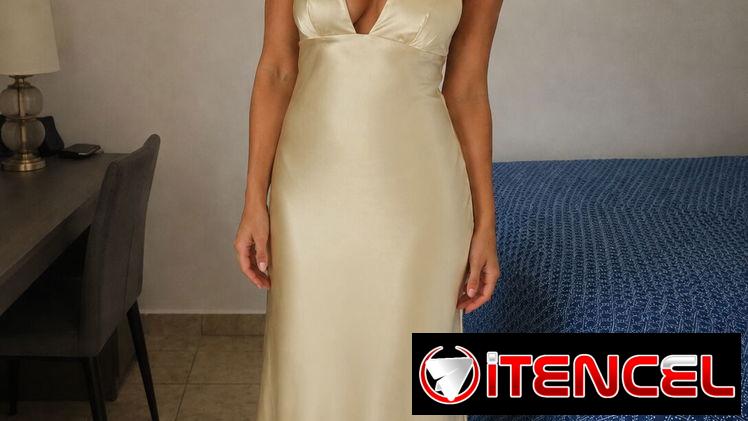 Vendo vestido precioso ideal para una graduación o una ocasión especial, queda ajustado, talla S – 36, 15 usd o al cambi