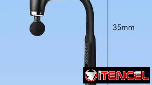 Pistola masajeador con varios cabezales con extensores para un manejo más fácil.  45 Usd