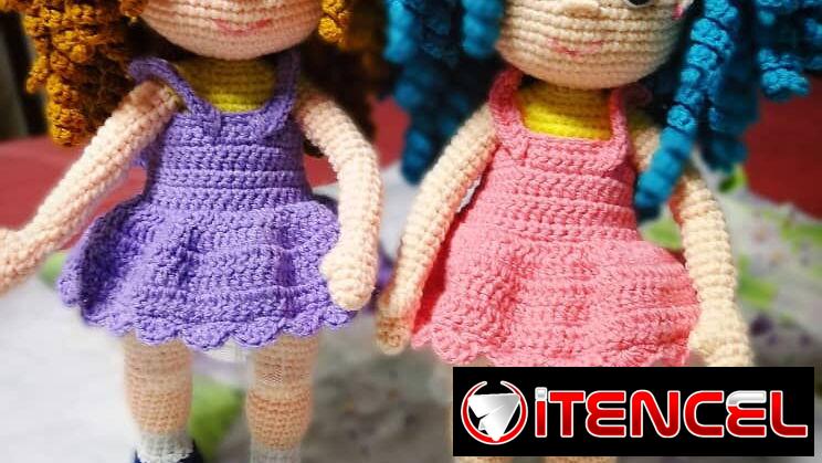 Se tejen muñecas tejidas negras o rizadxs (por encargo) vía WhatsApp 58473244.Escribe para ver disponibilidades ;)