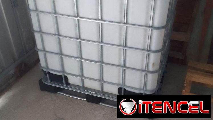 Tanque de 1000 litros enrejados